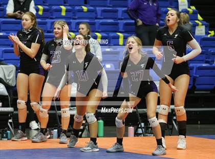 Thumbnail 3 in Fayetteville vs. Southside (AAA 6A State Final) photogallery.