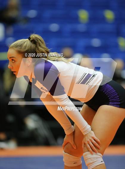 Thumbnail 1 in Fayetteville vs. Southside (AAA 6A State Final) photogallery.