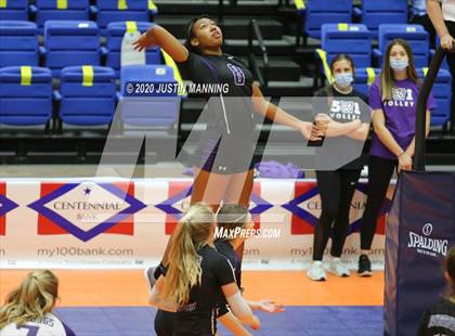 Thumbnail 1 in Fayetteville vs. Southside (AAA 6A State Final) photogallery.