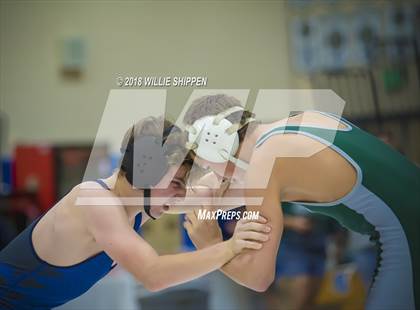 Thumbnail 2 in Bronco Duals Vista Murrieta vs Murrieta Mesa photogallery.