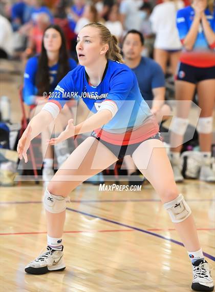 Thumbnail 3 in Bishop's vs. Marymount (Nike TOC Southwest) photogallery.