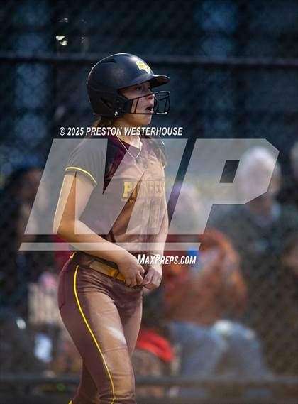 Thumbnail 2 in Simi Valley @ Oaks Christian  photogallery.