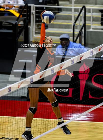 Thumbnail 1 in Wink vs. Thrall (UIL Volleyball 2A Semi-Finals)  photogallery.