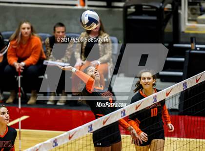 Thumbnail 2 in Wink vs. Thrall (UIL Volleyball 2A Semi-Finals)  photogallery.