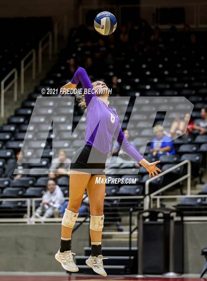 Thumbnail 2 in Wink vs. Thrall (UIL Volleyball 2A Semi-Finals)  photogallery.