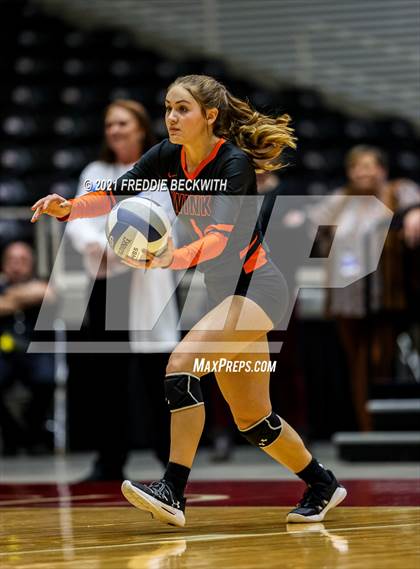 Thumbnail 1 in Wink vs. Thrall (UIL Volleyball 2A Semi-Finals)  photogallery.