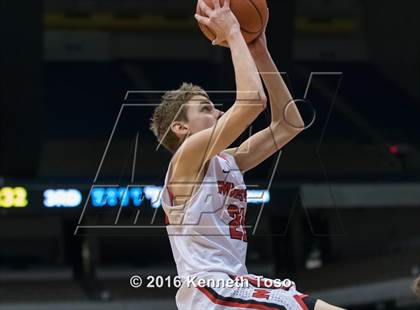 Thumbnail 2 in Muenster vs. Canadian (UIL 2A Final) photogallery.