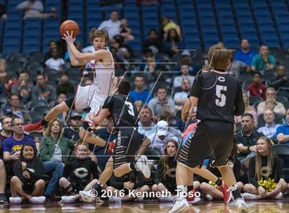 Thumbnail 2 in Muenster vs. Canadian (UIL 2A Final) photogallery.