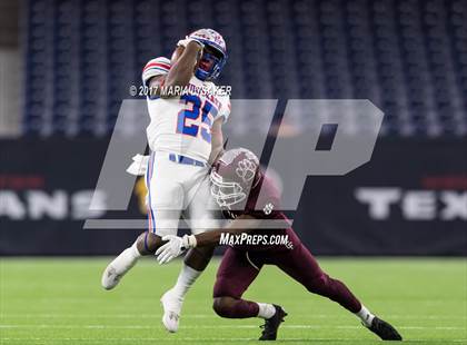 Thumbnail 3 in Cy-Fair vs. Westlake (UIL 6a DII State Semi Final Playoffs) photogallery.