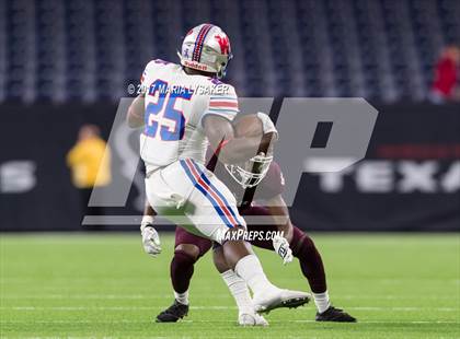 Thumbnail 3 in Cy-Fair vs. Westlake (UIL 6a DII State Semi Final Playoffs) photogallery.