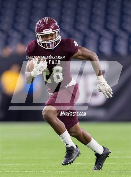 Thumbnail 1 in Cy-Fair vs. Westlake (UIL 6a DII State Semi Final Playoffs) photogallery.