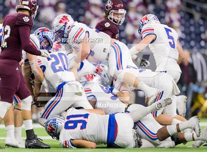 Thumbnail 3 in Cy-Fair vs. Westlake (UIL 6a DII State Semi Final Playoffs) photogallery.