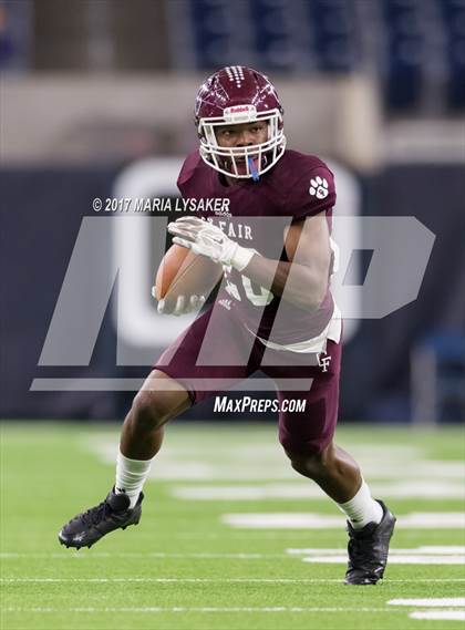 Thumbnail 3 in Cy-Fair vs. Westlake (UIL 6a DII State Semi Final Playoffs) photogallery.