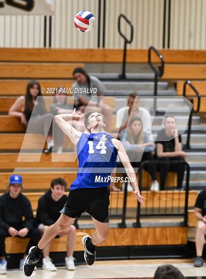 Thumbnail 2 in Douglas County vs. Legend (CHSAA 5A State Final) photogallery.