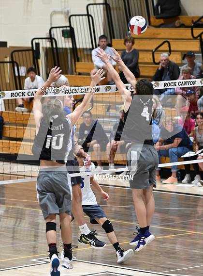 Thumbnail 2 in Douglas County vs. Legend (CHSAA 5A State Final) photogallery.