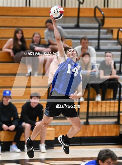 Thumbnail 3 in Douglas County vs. Legend (CHSAA 5A State Final) photogallery.