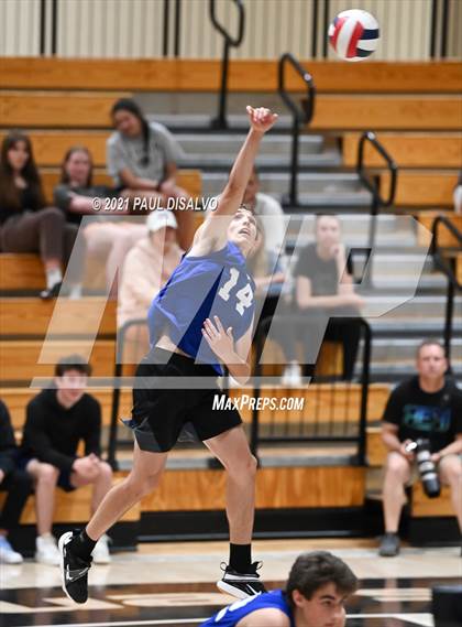 Thumbnail 1 in Douglas County vs. Legend (CHSAA 5A State Final) photogallery.