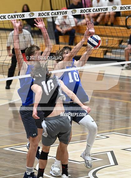 Thumbnail 2 in Douglas County vs. Legend (CHSAA 5A State Final) photogallery.