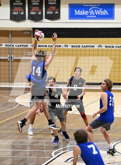 Thumbnail 2 in Douglas County vs. Legend (CHSAA 5A State Final) photogallery.