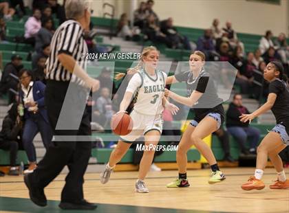 Thumbnail 3 in Nicolet @ Racine Case photogallery.