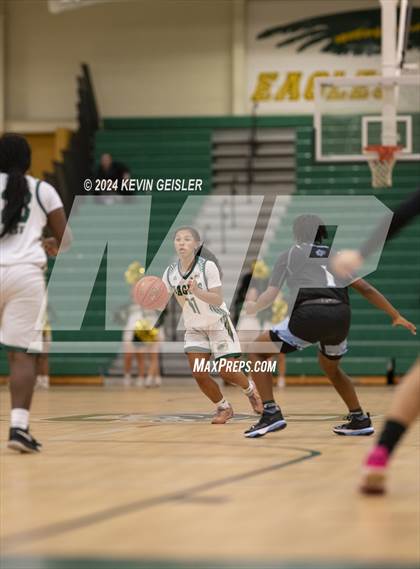 Thumbnail 3 in Nicolet @ Racine Case photogallery.