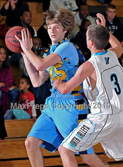 Thumbnail 3 in North Valleys vs. Center (Whitney Winter Classic) photogallery.