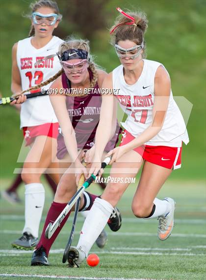 Thumbnail 3 in Cheyenne Mountain vs Regis Jesuit photogallery.