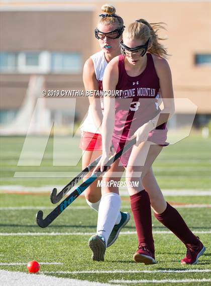Thumbnail 1 in Cheyenne Mountain vs Regis Jesuit photogallery.