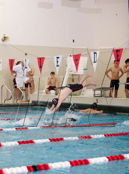 Thumbnail 3 in Jamesville-DeWitt vs Auburn  photogallery.