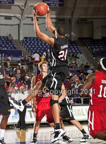 Thumbnail 1 in THSCA All-Star Basketball Game (North vs. South) photogallery.