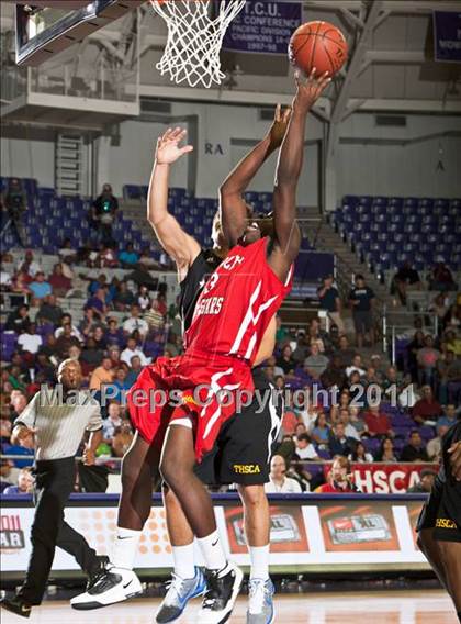 Thumbnail 1 in THSCA All-Star Basketball Game (North vs. South) photogallery.