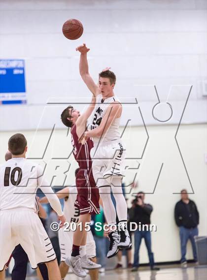 Thumbnail 1 in Saint Francis vs. Fremont (CIF CCS Open Quarterfinal) photogallery.