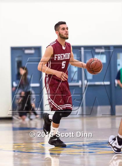 Thumbnail 2 in Saint Francis vs. Fremont (CIF CCS Open Quarterfinal) photogallery.