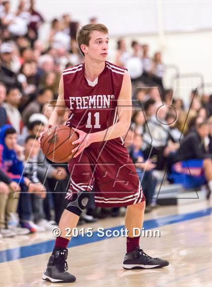 Thumbnail 1 in Saint Francis vs. Fremont (CIF CCS Open Quarterfinal) photogallery.