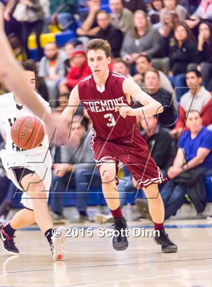 Thumbnail 2 in Saint Francis vs. Fremont (CIF CCS Open Quarterfinal) photogallery.