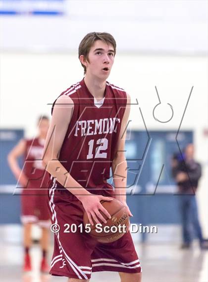 Thumbnail 3 in Saint Francis vs. Fremont (CIF CCS Open Quarterfinal) photogallery.