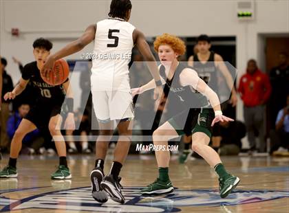Thumbnail 3 in Salesian College Preparatory vs. De La Salle (CIF NCS Open Final) photogallery.