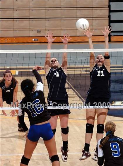 Thumbnail 3 in Tri-City Christian vs. Branson (CIF D5 State Final) photogallery.