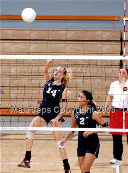 Thumbnail 2 in Tri-City Christian vs. Branson (CIF D5 State Final) photogallery.