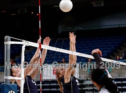 Thumbnail 3 in Tri-City Christian vs. Branson (CIF D5 State Final) photogallery.