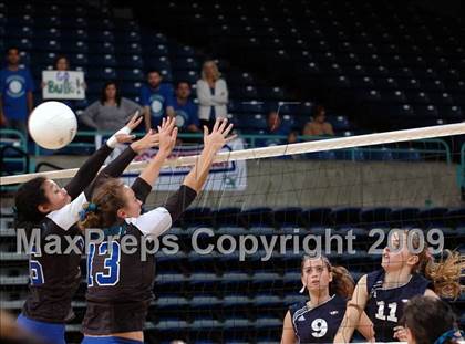 Thumbnail 2 in Tri-City Christian vs. Branson (CIF D5 State Final) photogallery.