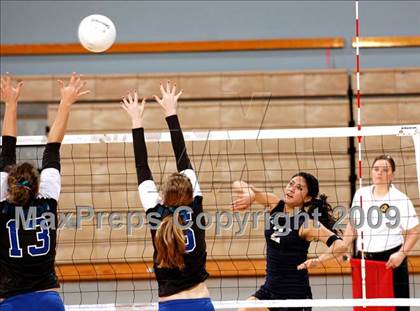 Thumbnail 1 in Tri-City Christian vs. Branson (CIF D5 State Final) photogallery.