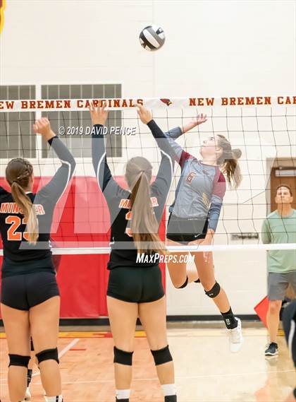 Thumbnail 1 in Minster @ New Bremen photogallery.