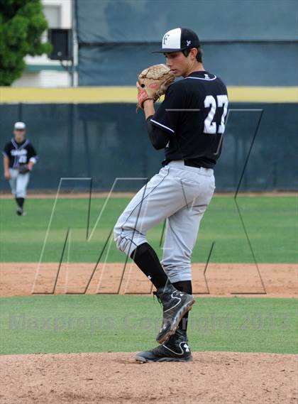 Thumbnail 2 in Foothill vs. El Dorado photogallery.