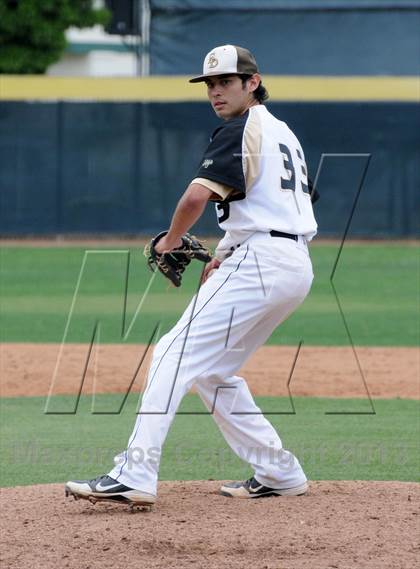 Thumbnail 2 in Foothill vs. El Dorado photogallery.