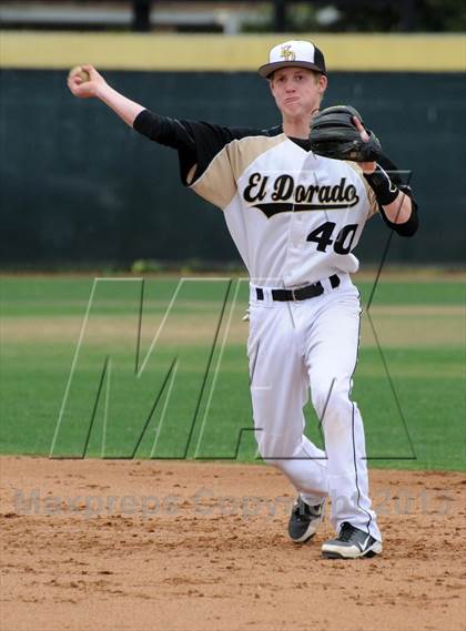 Thumbnail 2 in Foothill vs. El Dorado photogallery.