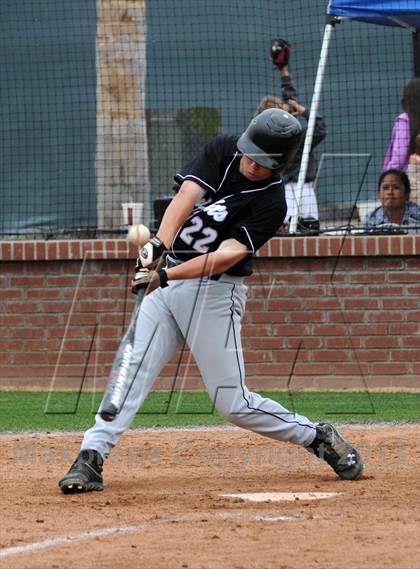Thumbnail 2 in Foothill vs. El Dorado photogallery.
