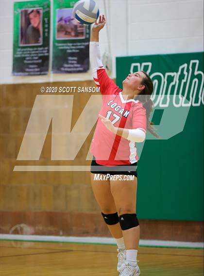 Thumbnail 3 in Stockton vs Logan/Palco photogallery.