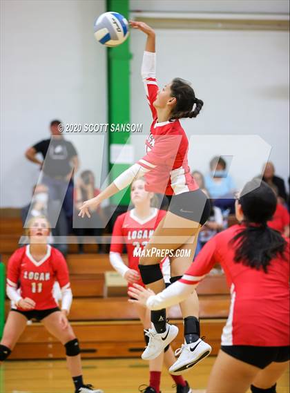 Thumbnail 2 in Stockton vs Logan/Palco photogallery.