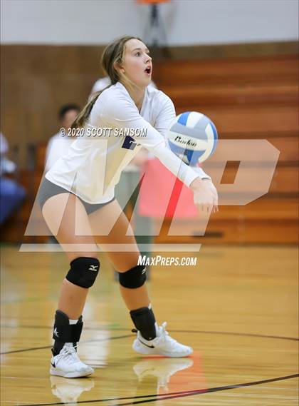 Thumbnail 3 in Stockton vs Logan/Palco photogallery.